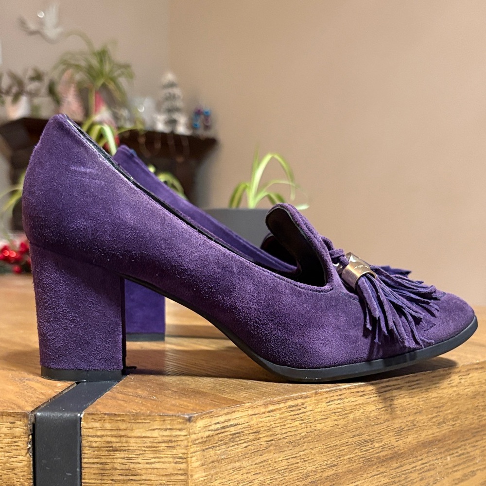 TOSCA BLU Purple Suede Heels